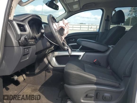 ✅ 2018 Nissan Titan Pro-4X • VIN: 1N6AA1E50JN508949 • Lot: 80260745. Wystawiony na Copart z przebiegiem 79 783 mil. Bezpłatny archiwum sprzedaży aukcyjnych z USA i szczegółowy raport historii pojazdu na DreamBid. Zdjęcie 7.