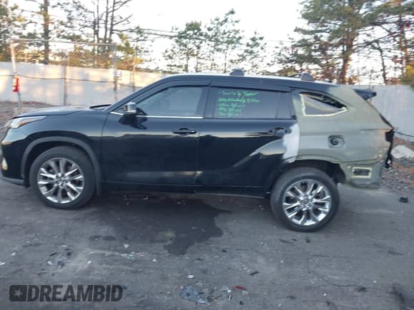 ✅ 2020 Toyota Highlander Limited • VIN: 5TDDZRBH2LS055789 • Lot: 43784971. Wystawiony na IAAI z przebiegiem 77 542 mil. Bezpłatny archiwum sprzedaży aukcyjnych z USA i szczegółowy raport historii pojazdu na DreamBid. Zdjęcie 15.