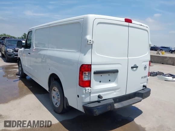 ✅ 2018 Nissan NV Cargo S • VIN: 1N6BF0KY1JN801581 • Лот: 42431982. Опубликован ранее на IAAI с пробегом 247 540 миль. Бесплатный доступ к архиву аукционных продаж из США и подробный отчёт об истории автомобиля на DreamBid. Изображение 3.