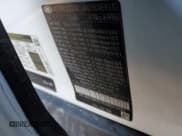 ✅ 2018 Land Rover Discovery HSE • VIN: SALRR2RK3JA048321 • Lot: 42888255. Wystawiony na Copart z przebiegiem 80 915 mil. Bezpłatny archiwum sprzedaży aukcyjnych z USA i szczegółowy raport historii pojazdu na DreamBid. Zdjęcie 13.