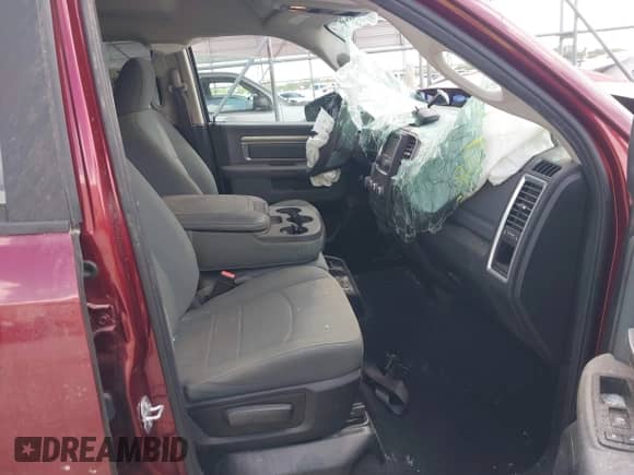 2019 Ram 1500 Big Horn z VIN 1C6RR6TT3KS561832, wystawiony jako IAAI lot #42568381 z przebiegiem 109 994 mil mil oraz . Historia ofert i sprzedaży dostępna na DreamBid. Obrazek 5.