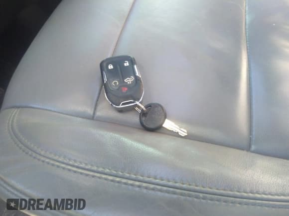 ✅ 2020 Chevrolet Silverado 1500 RST • VIN: 1GCUYEED0LZ117225 • Lot: 41734357. Wystawiony na IAAI z przebiegiem 75 279 mil. Bezpłatny archiwum sprzedaży aukcyjnych z USA i szczegółowy raport historii pojazdu na DreamBid. Zdjęcie 11.