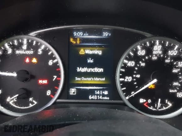 ✅ 2017 Nissan Sentra SV • VIN: 3N1AB7AP5HY251569 • Лот: 41912732. Опубликован ранее на IAAI с пробегом 64 814 миль. Бесплатный доступ к архиву аукционных продаж из США и подробный отчёт об истории автомобиля на DreamBid. Изображение 7.