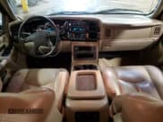 ✅ 2003 Chevrolet Suburban LT • VIN: 1GNFK16Z53J282237 • Lot: 56275545. Listed on Copart with 129,384 mi. Free auction sales archive from the USA and detailed vehicle history report at DreamBid. Image 8.