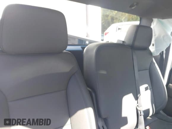 ✅ 2025 Chevrolet Silverado 1500 Work Truck • VIN: 3GCNKAEK4SG316418 • Lot: 43317642. Wystawiony na IAAI z przebiegiem 152 mil. Bezpłatny archiwum sprzedaży aukcyjnych z USA i szczegółowy raport historii pojazdu na DreamBid. Zdjęcie 8.