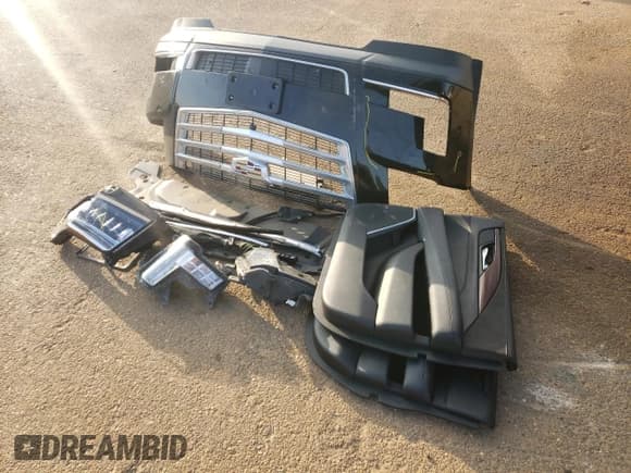 ✅ 2019 Cadillac Escalade ESV Premium Luxury • VIN: 1GYS3JKJ7KR357065 • Лот: 78227034. Опубликован ранее на Copart с пробегом 138 296 миль. Бесплатный доступ к архиву аукционных продаж из США и подробный отчёт об истории автомобиля на DreamBid. Изображение 15.