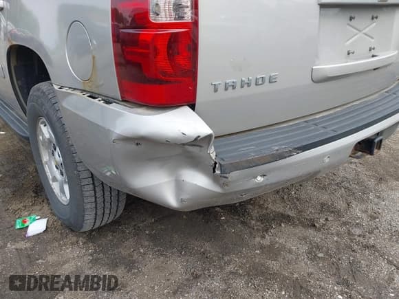 ✅ 2008 Chevrolet Tahoe 3LT • VIN: 1GNFK13058J103613 • Лот: 42452094. Опубликован ранее на IAAI с пробегом 221 408 миль. Бесплатный доступ к архиву аукционных продаж из США и подробный отчёт об истории автомобиля на DreamBid. Изображение 6.