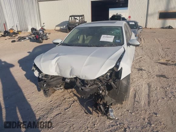 ✅ 2017 Volkswagen Passat SE • VIN: 1VWBT7A30HC075578 • Лот: 43208913. Опубликован ранее на IAAI с пробегом 69 539 миль. Бесплатный доступ к архиву аукционных продаж из США и подробный отчёт об истории автомобиля на DreamBid. Изображение 13.