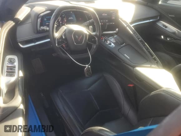 ✅ 2022 Chevrolet Corvette 1LT • VIN: 1G1YA3D44N5101964 • Lot: 86149155. Wystawiony na Copart z przebiegiem 23 570 mil. Bezpłatny archiwum sprzedaży aukcyjnych z USA i szczegółowy raport historii pojazdu na DreamBid. Zdjęcie 8.