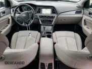 ✅ 2016 Hyundai Sonata • VIN: KMHE14L26GA031485 • Лот: 51050224. Опубликован ранее на Copart с пробегом 91 551 миль. Бесплатный доступ к архиву аукционных продаж из США и подробный отчёт об истории автомобиля на DreamBid. Изображение 8.