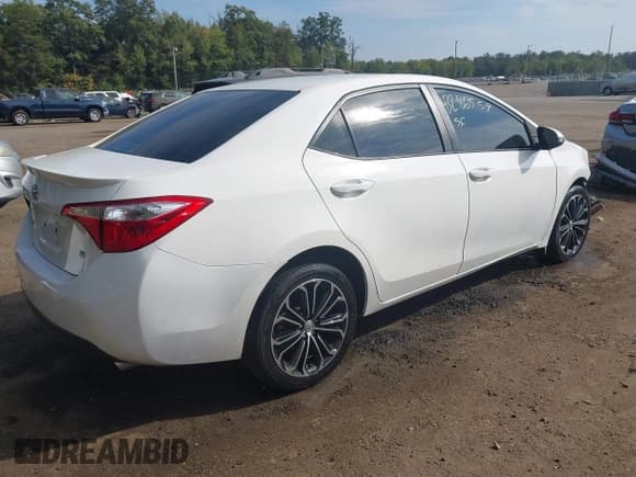 ✅ 2016 Toyota Corolla LE Plus • VIN: 5YFBURHE6GP400601 • Lot: 43286557. Wystawiony na IAAI z przebiegiem 162 833 mil. Bezpłatny archiwum sprzedaży aukcyjnych z USA i szczegółowy raport historii pojazdu na DreamBid. Zdjęcie 4.