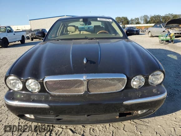 ✅ 2006 Jaguar XJ Series XJ8 • VIN: SAJWA71BX6SH04689 • Lot: 80373275. Listed on Copart with 94,692 mi. Free auction sales archive from the USA and detailed vehicle history report at DreamBid. Image 5.
