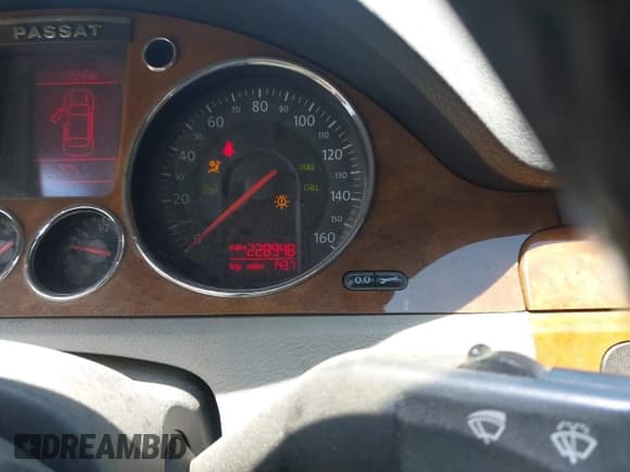 ✅ 2006 Volkswagen Passat 3.6L V6 • VIN: WVWEU73C96P161648 • Lot: 42754470. Listed on IAAI with 228,948 mi. Free auction sales archive from the USA and detailed vehicle history report at DreamBid. Image 15.