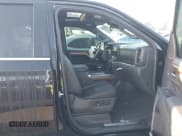 ✅ 2023 Chevrolet Silverado 1500 High Country • VIN: 3GCUDJELXPG155840 • Лот: 43432179. Опубликован ранее на IAAI с пробегом 26 838 миль. Бесплатный доступ к архиву аукционных продаж из США и подробный отчёт об истории автомобиля на DreamBid. Изображение 5.