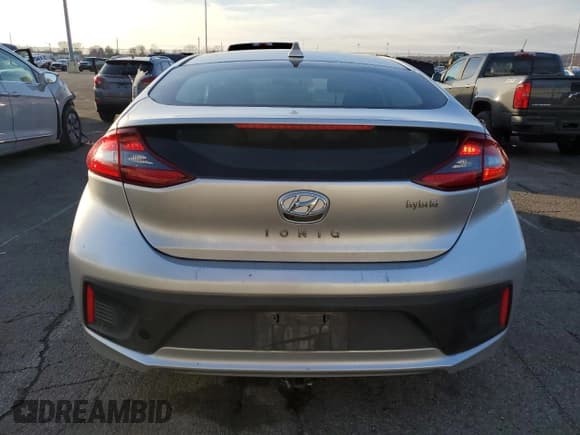 ✅ 2017 Hyundai Ioniq SEL • VIN: KMHC75LCXHU018937 • Lot: 84995464. Wystawiony na Copart z przebiegiem 126 791 mil. Bezpłatny archiwum sprzedaży aukcyjnych z USA i szczegółowy raport historii pojazdu na DreamBid. Zdjęcie 6.