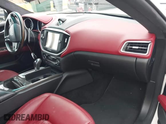 ✅ 2015 Maserati Ghibli S Q4 • VIN: ZAM57RTA7F1133931 • Лот: 43292572. Опубликован ранее на IAAI с пробегом 46 666 миль. Бесплатный доступ к архиву аукционных продаж из США и подробный отчёт об истории автомобиля на DreamBid. Изображение 5.