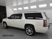 ✅ 2013 Cadillac Escalade ESV Premium • VIN: 1GYS3JEF6DR217762 • Lot: 71293205. Listed on Copart with 117,711 mi. Free auction sales archive from the USA and detailed vehicle history report at DreamBid. Image 2.