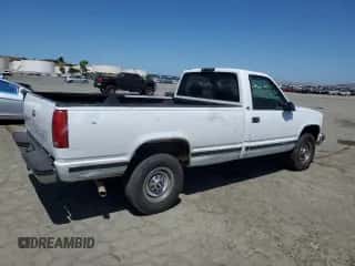 2000 Chevrolet Silverado 3500 с VIN 1GCGC34R9YR207610, выставлен на аукционе Copart как лот 56242995 с пробегом 132 705 миль миль и Списание • Salvage title. История ставок и продаж доступна на DreamBid. Изображение 3.
