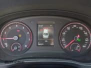 ✅ 2020 Volkswagen Passat S • VIN: 1VWAA7A32LC013299 • Lot: 43532788. Wystawiony na IAAI z przebiegiem 26 525 mil. Bezpłatny archiwum sprzedaży aukcyjnych z USA i szczegółowy raport historii pojazdu na DreamBid. Zdjęcie 7.