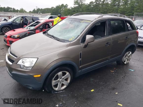 ✅ 2012 Chevrolet Captiva Sport LS • VIN: 3GNAL2EK3CS596209 • Lot: 42982955. Wystawiony na IAAI z przebiegiem 129 634 mil. Bezpłatny archiwum sprzedaży aukcyjnych z USA i szczegółowy raport historii pojazdu na DreamBid. Zdjęcie 2.