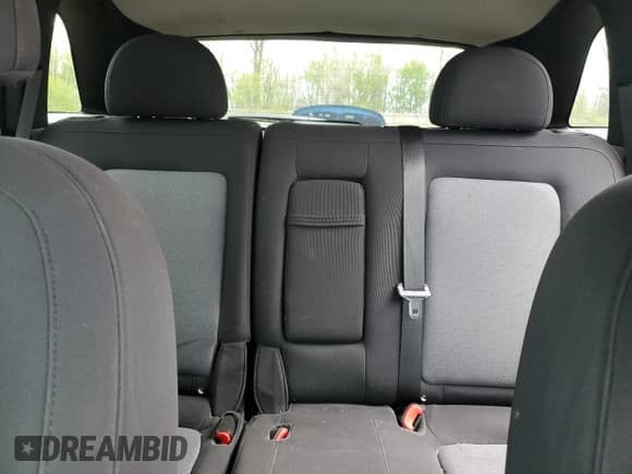 ✅ 2014 Chevrolet Captiva Sport LT • VIN: 3GNAL3EK6ES531749 • Lot: 55228855. Wystawiony na Copart z przebiegiem 139 749 mil. Bezpłatny archiwum sprzedaży aukcyjnych z USA i szczegółowy raport historii pojazdu na DreamBid. Zdjęcie 10.