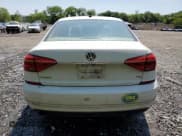✅ 2016 Volkswagen Passat S • VIN: 1VWAT7A37GC057489 • Lot: 59272195. Wystawiony na Copart z przebiegiem 132 725 mil. Bezpłatny archiwum sprzedaży aukcyjnych z USA i szczegółowy raport historii pojazdu na DreamBid. Zdjęcie 6.