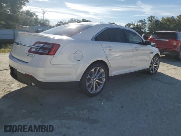 ✅ 2014 Ford Taurus Limited • VIN: 1FAHP2F82EG136500 • Lot: 89837825. Listed on Copart with 150,349 mi. Free auction sales archive from the USA and detailed vehicle history report at DreamBid. Image 3.