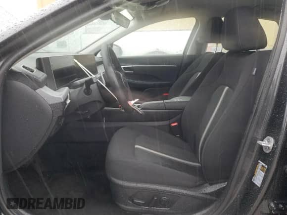 2025 Hyundai Sonata SEL with VIN KMHL64JA6SA502773, listed as a Copart auction lot 90327405 with 6,770 mi miles and Salvage title. Bid and sale history available at DreamBid. Image 7.