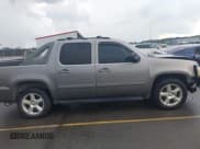 ✅ 2007 Chevrolet Avalanche LTZ • VIN: 3GNFK12377G114060 • Лот: 42663560. Опубликован ранее на IAAI с пробегом Не указан. Бесплатный доступ к архиву аукционных продаж из США и подробный отчёт об истории автомобиля на DreamBid. Изображение 13.