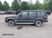 ✅ 1998 Jeep Cherokee SE • VIN: 1J4FJ28S7WL148401 • Лот: 42524529. Опубликован ранее на IAAI с пробегом 109 862 миль. Бесплатный доступ к архиву аукционных продаж из США и подробный отчёт об истории автомобиля на DreamBid. Изображение 14.