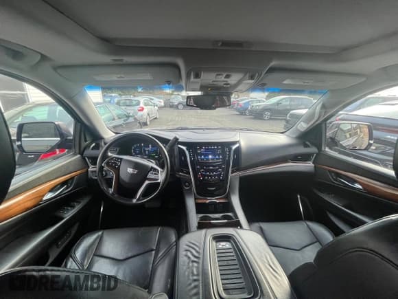 ✅ 2016 Cadillac Escalade Luxury Collection • VIN: 1GYS4BKJ2GR163456 • Lot: 93110455. Wystawiony na Copart z przebiegiem 142 059 mil. Bezpłatny archiwum sprzedaży aukcyjnych z USA i szczegółowy raport historii pojazdu na DreamBid. Zdjęcie 5.