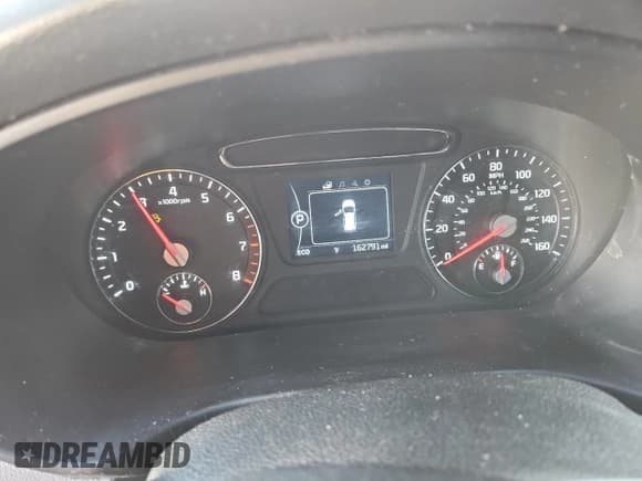 ✅ 2017 Kia Sorento LX • VIN: 5XYPGDA5XHG197339 • Lot: 92505135. Listed on Copart with 162,791 mi. Free auction sales archive from the USA and detailed vehicle history report at DreamBid. Image 9.