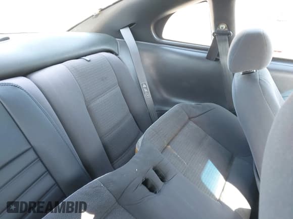 ✅ 2001 Ford Mustang Standard • VIN: 1FAFP40461F264327 • Лот: 42002990. Опубликован ранее на IAAI с пробегом 316 107 миль. Бесплатный доступ к архиву аукционных продаж из США и подробный отчёт об истории автомобиля на DreamBid. Изображение 8.