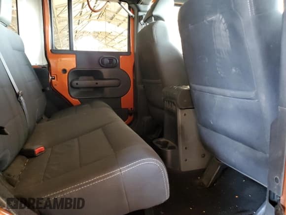 ✅ 2010 Jeep Wrangler Unlimited Mountain • VIN: 1J4BA3H13AL191797 • Lot: 61108225. Wystawiony na Copart z przebiegiem 138 604 mil. Bezpłatny archiwum sprzedaży aukcyjnych z USA i szczegółowy raport historii pojazdu na DreamBid. Zdjęcie 10.