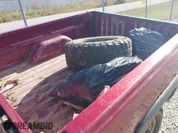 ✅ 2006 Chevrolet Silverado 2500HD LT1 • VIN: 1GCHK23266F105220 • Лот: 43569919. Опубликован ранее на IAAI с пробегом Не указан. Бесплатный доступ к архиву аукционных продаж из США и подробный отчёт об истории автомобиля на DreamBid. Изображение 11.