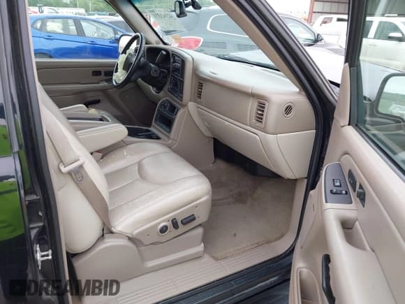 ✅ 2004 Chevrolet Suburban LT • VIN: 1GNFK16ZX4J291419 • Лот: 42163331. Опубликован ранее на IAAI с пробегом 235 054 миль. Бесплатный доступ к архиву аукционных продаж из США и подробный отчёт об истории автомобиля на DreamBid. Изображение 5.