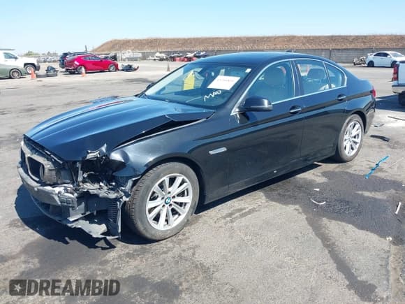 ✅ 2016 BMW 5 Series 528i • VIN: WBA5A5C51GG352543 • Lot: 43266801. Listed on IAAI with 132,494 mi. Free auction sales archive from the USA and detailed vehicle history report at DreamBid. Image 18.