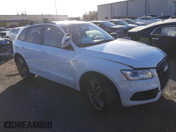 ✅ 2015 Audi SQ5 Premium Plus • VIN: WA1CGAFP4FA126605 • Lot: 71654562. Listed on Copart with 74,819 mi. Free auction sales archive from the USA and detailed vehicle history report at DreamBid. Image 4.