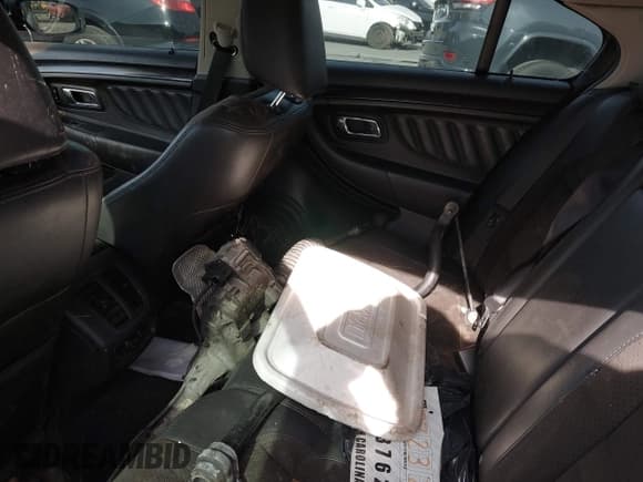 ✅ 2010 Ford Taurus SHO • VIN: 1FAHP2KT9AG120038 • Lot: 43726184. Listed on IAAI with Not provided. Free auction sales archive from the USA and detailed vehicle history report at DreamBid. Image 8.