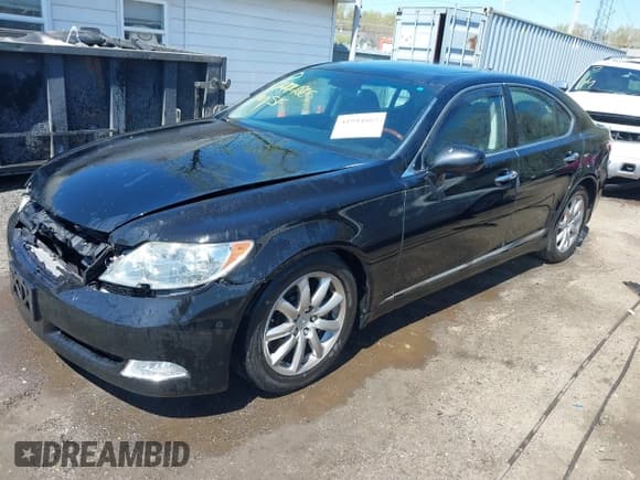 ✅ 2009 Lexus LS 460 • VIN: JTHCL46FX95004000 • Lot: 41994865. Listed on IAAI with 178,807 mi. Free auction sales archive from the USA and detailed vehicle history report at DreamBid. Image 2.