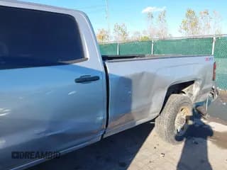 ✅ 2015 Chevrolet Silverado 2500HD LT • VIN: 1GC1KVEG7FF170119 • Lot: 43331947. Wystawiony na IAAI z przebiegiem 214 573 mil. Bezpłatny archiwum sprzedaży aukcyjnych z USA i szczegółowy raport historii pojazdu na DreamBid. Zdjęcie 6.