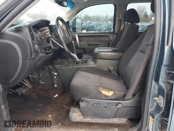 ✅ 2012 Chevrolet Silverado 2500HD LT • VIN: 1GC1KXCG7CF140192 • Lot: 46945975. Wystawiony na Copart z przebiegiem 133 730 mil. Bezpłatny archiwum sprzedaży aukcyjnych z USA i szczegółowy raport historii pojazdu na DreamBid. Zdjęcie 7.