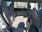 ✅ 2010 Toyota Highlander • VIN: 5TDZK3EHXAS012964 • Lot: 91880245. Listed on Copart with Not provided. Free auction sales archive from the USA and detailed vehicle history report at DreamBid. Image 11.