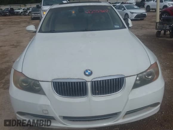 ✅ 2006 BMW 3 Series 330i • VIN: WBAVB33526PS18608 • Lot: 42521613. Listed on IAAI with Not provided. Free auction sales archive from the USA and detailed vehicle history report at DreamBid. Image 6.