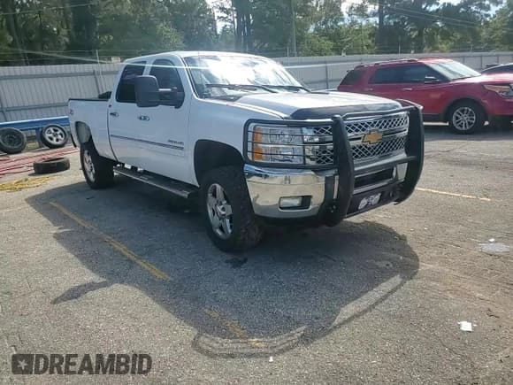 ✅ 2014 Chevrolet Silverado 2500HD LT • VIN: 1GC1KXCG6EF152031 • Лот: 85780315. Опубликован ранее на Copart с пробегом 182 794 миль. Бесплатный доступ к архиву аукционных продаж из США и подробный отчёт об истории автомобиля на DreamBid. Изображение 14.