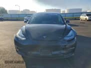 ✅ 2019 Tesla Model 3 Mid Range • VIN: 5YJ3E1EA7KF394798 • Лот: 93985265. Опубликован ранее на Copart с пробегом 163 543 миль. Бесплатный доступ к архиву аукционных продаж из США и подробный отчёт об истории автомобиля на DreamBid. Изображение 5.