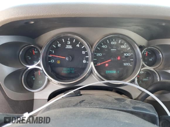 ✅ 2012 Chevrolet Silverado 2500HD Work Truck • VIN: 1GC1CVCG9CF172465 • Lot: 93243875. Wystawiony na Copart z przebiegiem 230 297 mil. Bezpłatny archiwum sprzedaży aukcyjnych z USA i szczegółowy raport historii pojazdu na DreamBid. Zdjęcie 9.