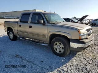 ✅ 2005 Chevrolet Silverado 1500 Z71 • VIN: 2GCEK13T151239449 • Лот: 78172164. Опубликован ранее на Copart с пробегом 267 581 миль. Бесплатный доступ к архиву аукционных продаж из США и подробный отчёт об истории автомобиля на DreamBid. Изображение 4.