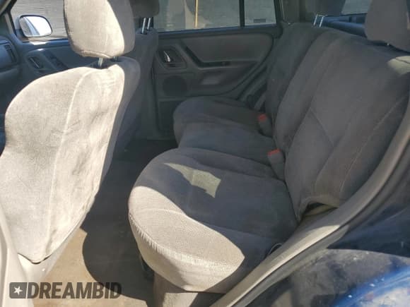 ✅ 2000 Jeep Grand Cherokee Laredo • VIN: 1J4GW48S9YC171439 • Лот: 81863955. Опубликован ранее на Copart с пробегом 124 121 миль. Бесплатный доступ к архиву аукционных продаж из США и подробный отчёт об истории автомобиля на DreamBid. Изображение 11.