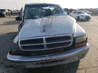 ✅ 2001 Dodge Dakota • VIN: 1B7FL26X31S152202 • Lot: 42717795. Wystawiony na Copart z przebiegiem Nie podano. Bezpłatny archiwum sprzedaży aukcyjnych z USA i szczegółowy raport historii pojazdu na DreamBid. Zdjęcie 5.